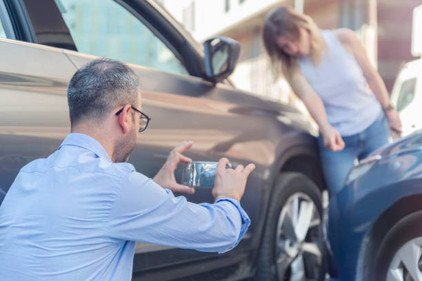 Professional Car Insurance Near Me technician working in Hollister, MO